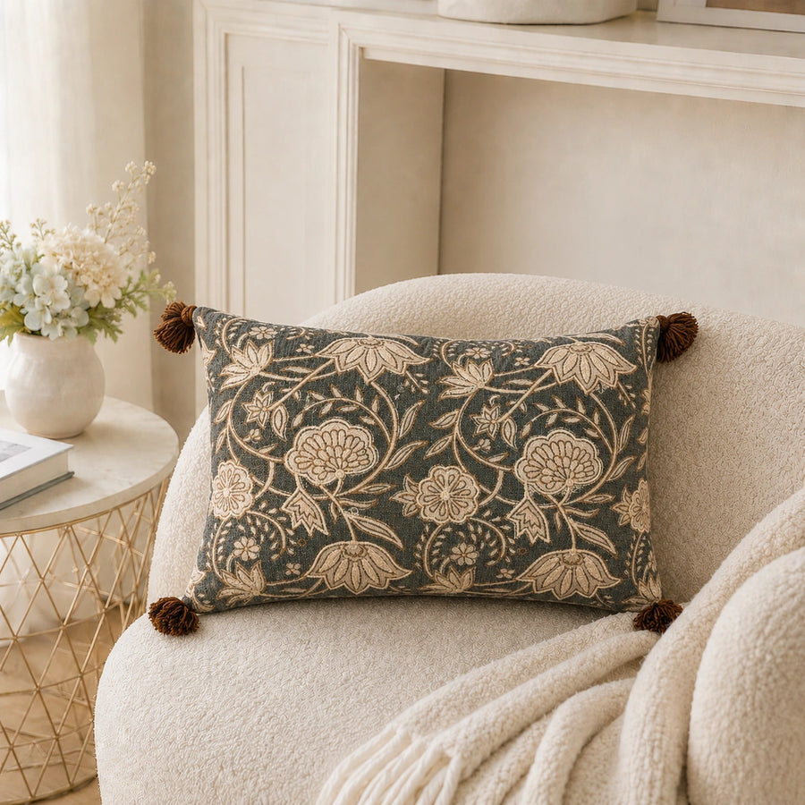 Elaris Vintage Floral Cushion Cover