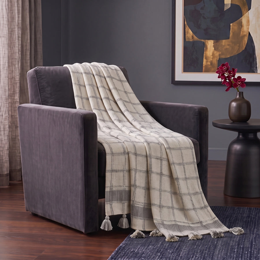 Elaris Grey Check Throw