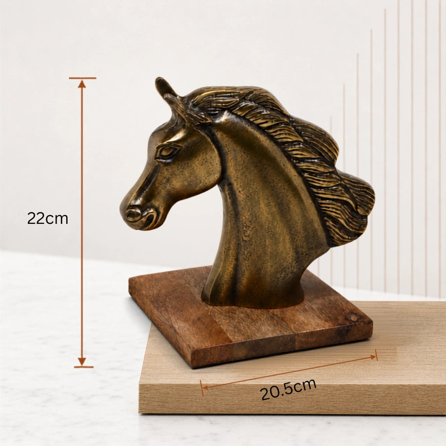 Elaris Horse Head Showpiece