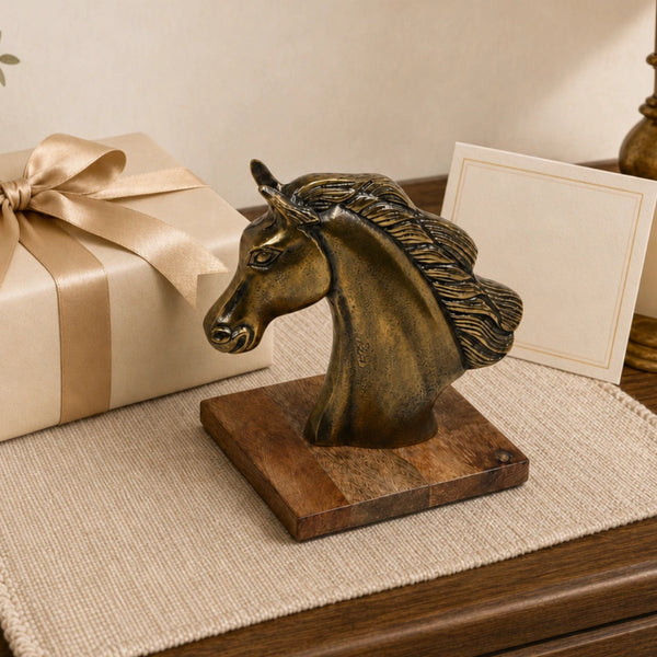Elaris Horse Head Showpiece