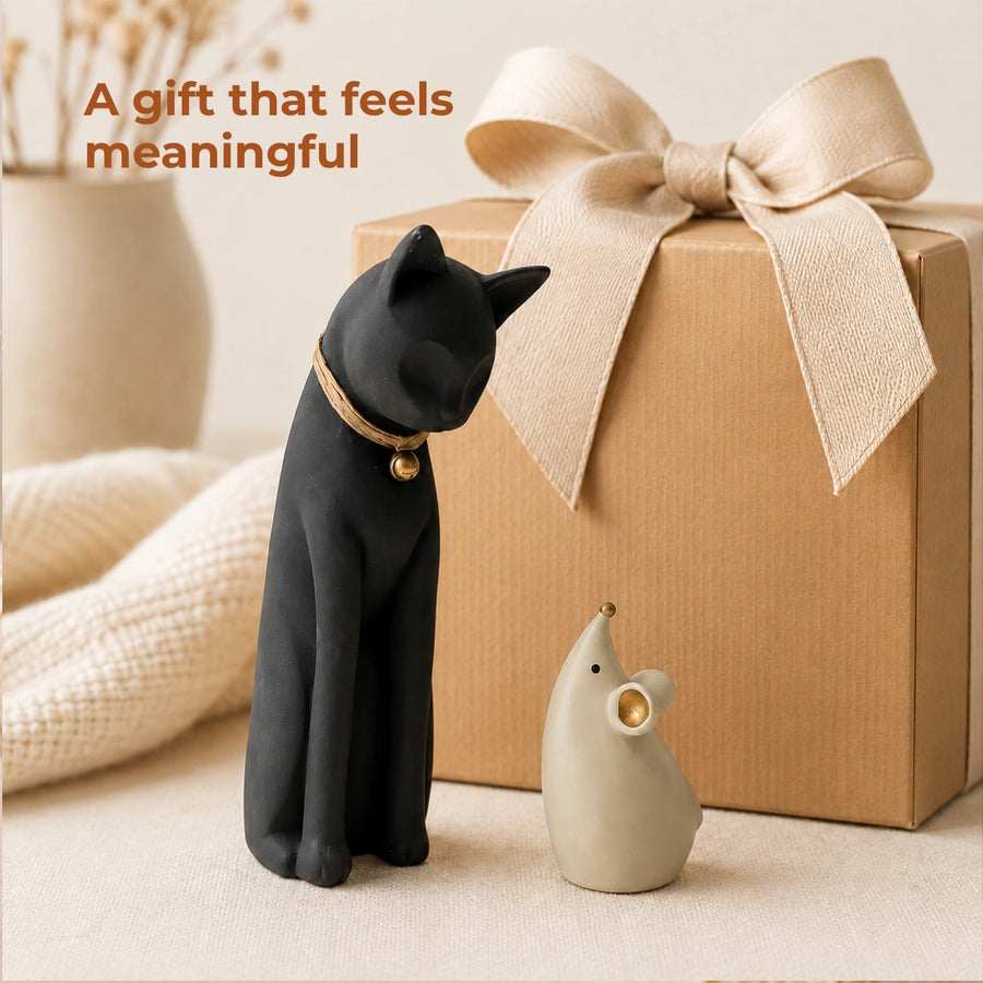 Elaris Cat & Mouse Figurine Set - Black & White Duo
