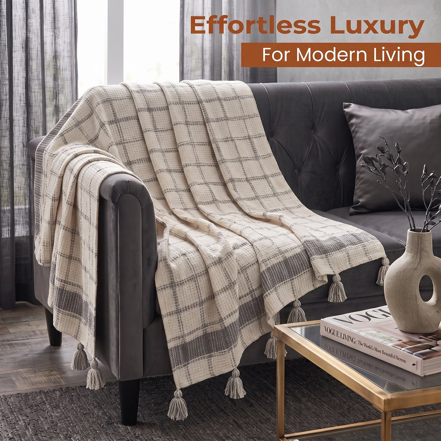 Elaris Grey Check Throw